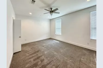 1931 N Prairie Avenue #3, Dallas, TX 75204 - Photo 13