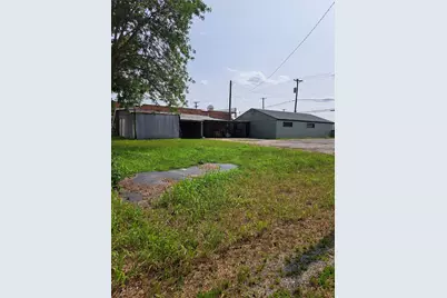 404 Chestnut Street, Bonham, TX 75418 - Photo 7