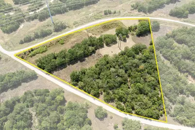 721 Sandstone Court, Bowie, TX 76230 - Photo 17