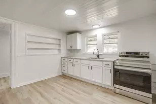 707 Harrel Ave, Bynum, TX 76631 - Photo 7