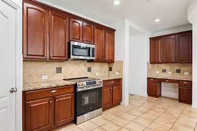 498 Jefferson Lane, Lake Dallas, TX 75065 - Photo 9