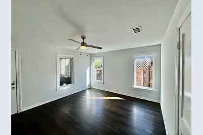 4518 Capitol Avenue, Dallas, TX 75204 - Photo 5