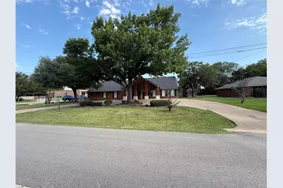 140 W Eldred Street #103, Burleson, TX 76028 - Photo 3