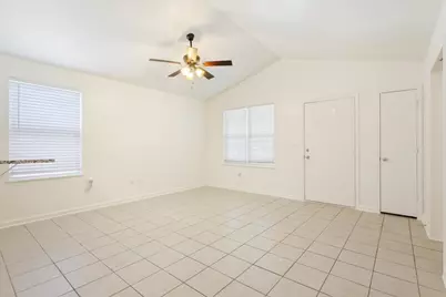 1120 Holt Avenue, Waco, TX 76706 - Photo 5