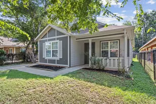 1120 Holt Ave, Waco, TX 76706 - Photo 3