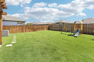 948 Brock Dr, Aubrey, TX 76227 - Photo 29