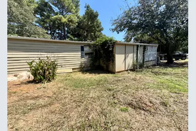 1623 Lands End Street, Granbury, TX 76048 - Photo 9