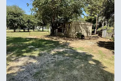 1623 Lands End Street, Granbury, TX 76048 - Photo 11