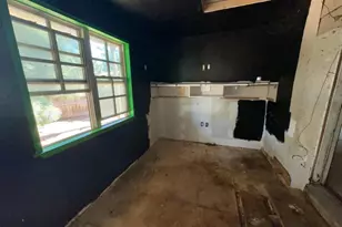 1623 Lands End St, Granbury, TX 76048 - Photo 7