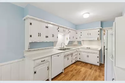 11130 Wonderland Trail, Dallas, TX 75229 - Photo 11