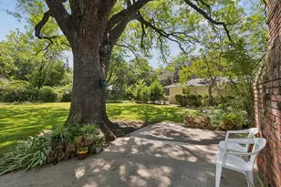 11130 Wonderland Trail, Dallas, TX 75229 - Photo 27