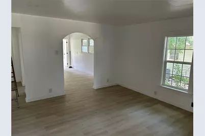 206 N 3rd Street, Lott, TX 76656 - Photo 5