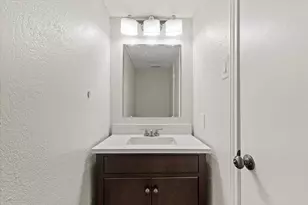 5840 Spring Valley Rd, Dallas, TX 75254 - Photo 9