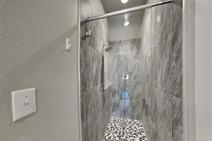 13229 Goodland St, Farmers Branch, TX 75234 - Photo 9