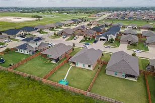 1104 Dublin Dr, Cleburne, TX 76033 - Photo 33