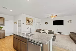 1104 Dublin Dr, Cleburne, TX 76033 - Photo 13