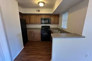 9831 Walnut St, Dallas, TX 75243 - Photo 5