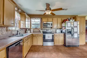 1508 W Shepherd St, Denison, TX 75020 - Photo 7