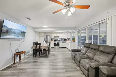 3601 Chime Street, Irving, TX 75062 - Photo 5