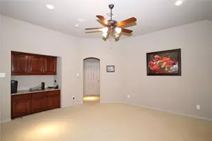 9128 Oleander Way, Irving, TX 75063 - Photo 17