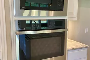 410 Aldred St, Greenville, TX 75401 - Photo 9