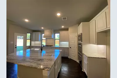 410 Aldred Street, Greenville, TX 75401 - Photo 13