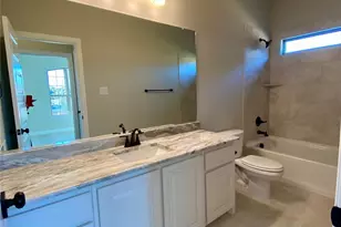 410 Aldred St, Greenville, TX 75401 - Photo 5