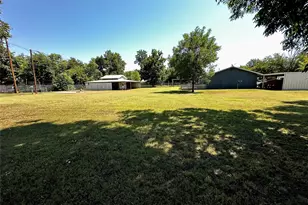 506 W Reiman St, Seymour, TX 76380 - Photo 15