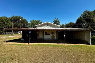 506 W Reiman St, Seymour, TX 76380 - Photo 13