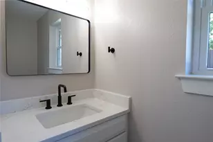 2109 Heather Hill Ln, Plano, TX 75075 - Photo 13