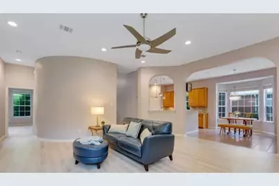 1501 Wyndmere Drive, DeSoto, TX 75115 - Photo 5