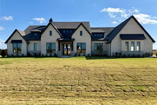 113 Lana Gdn Wy, Waxahachie, TX 75165 - Photo 1