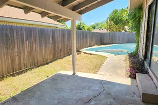 338 Wildbriar Dr, Garland, TX 75043 - Photo 29