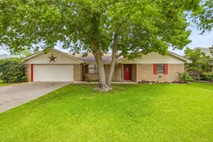 1407 Inglewood Dr, Stephenville, TX 76401 - Photo 3