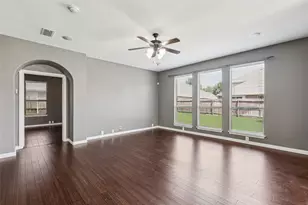 2425 Thunderbrook Dr, Little Elm, TX 75068 - Photo 3