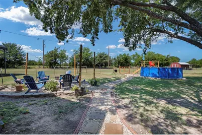 8229 E Lone Oak Road Road, Valley View, TX 76272 - Photo 17