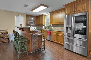 1732 Hilltop Dr, Waco, TX 76710 - Photo 9