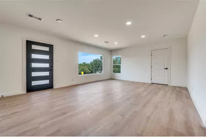 3134 W Jefferson Boulevard, Dallas, TX 75211 - Photo 7