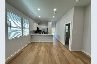 908 Pine Beach Drive, McKinney, TX 75071 - Photo 5