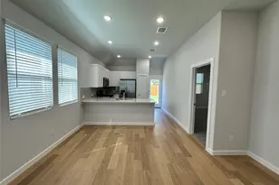 908 Pne Bch Dr, McKinney, TX 75071 - Photo 5