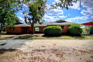 612 S Files St, Itasca, TX 76055 - Photo 1