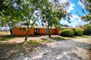 612 S Files St, Itasca, TX 76055 - Photo 23