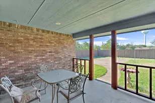 315 W 6th St, Justin, TX 76247 - Photo 25