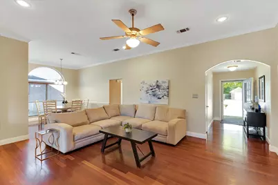 315 W 6th Street, Justin, TX 76247 - Photo 7