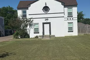 219 SE 13th, Grand Prairie, TX 75051 - Photo 1
