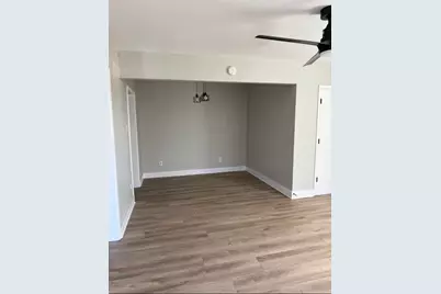 219 SE 13th #4, Grand Prairie, TX 75051 - Photo 5