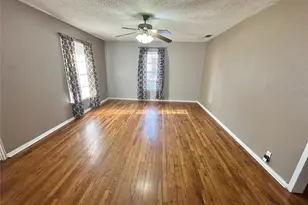 418 Marengo St, Cleburne, TX 76033 - Photo 3