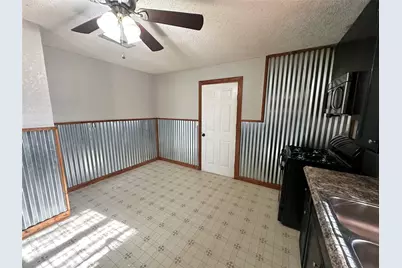 418 Marengo Street, Cleburne, TX 76033 - Photo 5