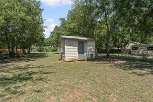 418 Marengo St, Cleburne, TX 76033 - Photo 13