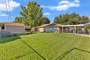 3927 High Summit Dr, Dallas, TX 75244 - Photo 33